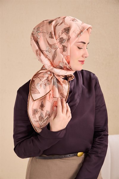 Twill İpek Eşarp Çiçek Rüyası Uçuk Pembe 90x90