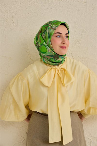 Twill İpek Eşarp Floral Art Desen Yeşil 90x90