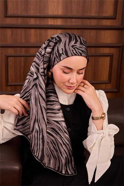 Twill İpek Eşarp Gri Siyah Gümüş Dalga Desenli Tok Duruşlu 90x90