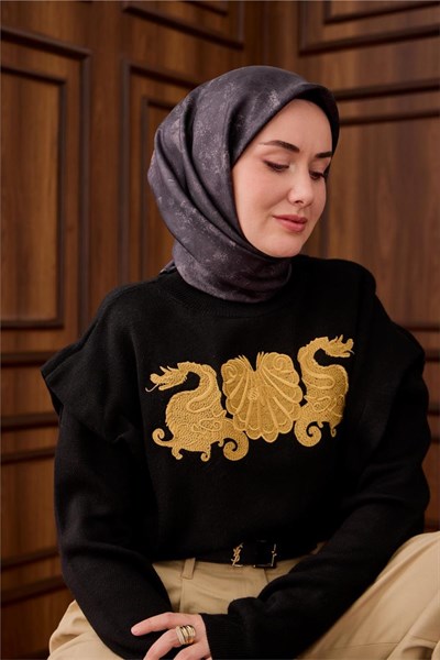 Twill İpek Eşarp Gri–Beyaz–Siyah Desenli Tok Duruşlu 90x90