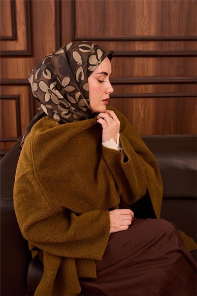 Twill İpek Eşarp Haki Koyu Yeşil Bej Papatya Desenli Tok Duruşlu 90x90