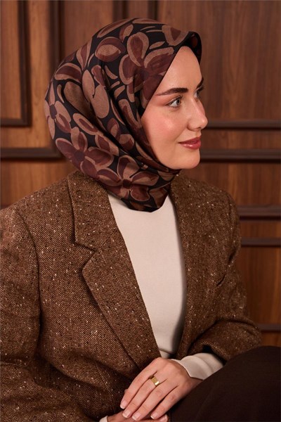 Twill İpek Eşarp Kahverengi-Sütlü Kahve Papatya Desenli Tok Duruşlu 90x90