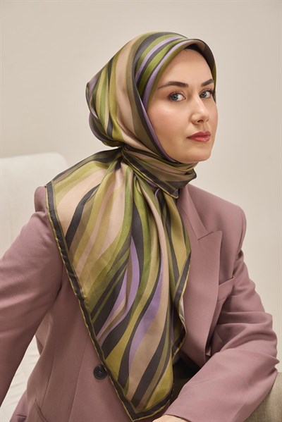 Twill İpek Eşarp Kıvrımlı Şerit Yeşil Bej 90x90