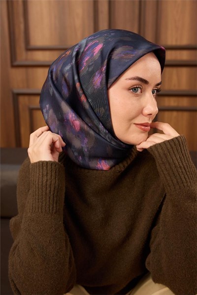 Twill İpek Eşarp Koyu Lacivert-Erguvan Desenli Tok Duruşlu 90x90