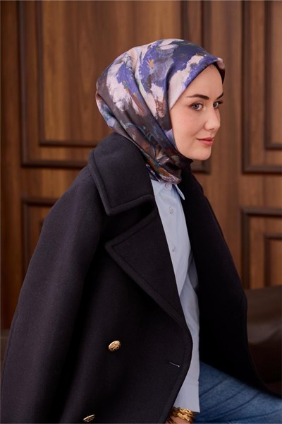 Twill İpek Eşarp Koyu Lacivert-Mor Desenli Tok Duruşlu 90x90