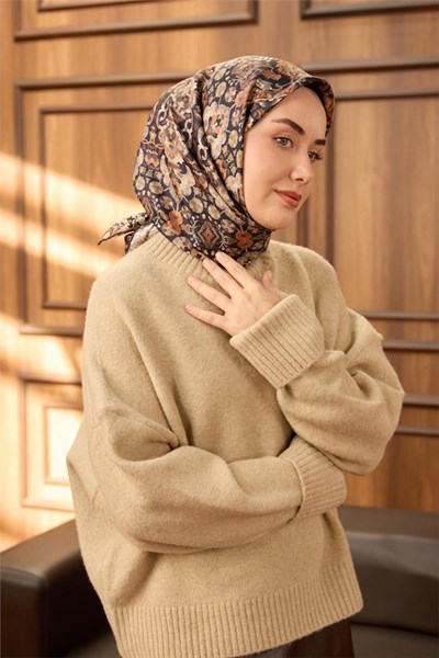 Twill İpek Eşarp Koyu Lacivert–Kahverengi Desenli Tok Duruşlu Kaymaz 90x90