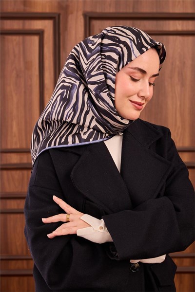 Twill İpek Eşarp Lacivert Ekru İndigo Dalga Desenli Tok Duruşlu 90x90