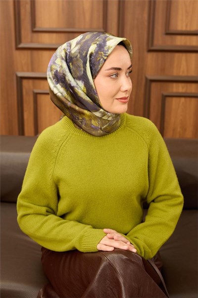 Twill İpek Eşarp Lila-Kına Yeşili Desenli Tok Duruşlu 90x90