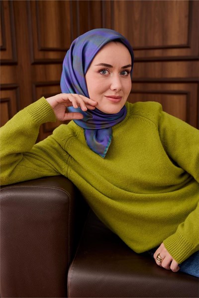 Twill İpek Eşarp Mor-Civert Yeşil Geçişli Kaymaz Tok Duruşlu 90x90