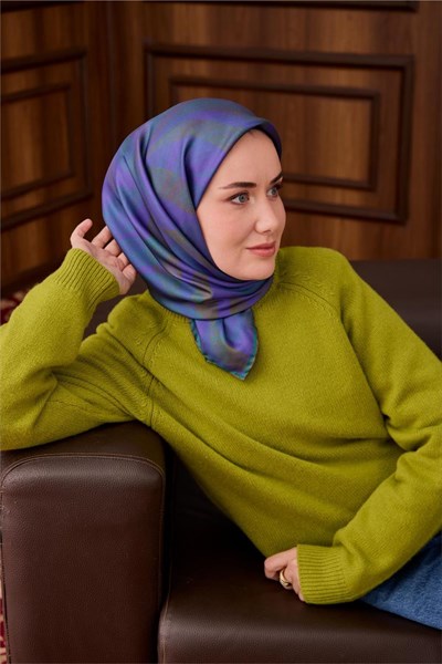 Twill İpek Eşarp Mor-Civert Yeşil Geçişli Kaymaz Tok Duruşlu 90x90