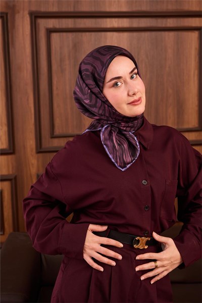 Twill İpek Eşarp Mürdüm Eflatun Geometrik Desenli Tok Duruşlu 90x90