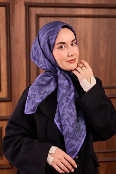 Twill İpek Eşarp Pastel Lila–Lacivert–Eflatun Desenli Tok Duruşlu 90x90