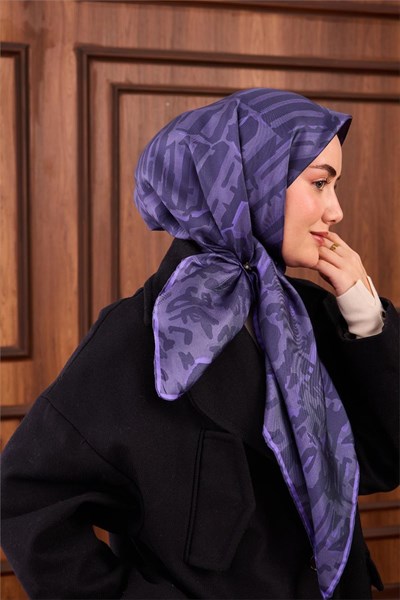 Twill İpek Eşarp Pastel Lila–Lacivert–Eflatun Desenli Tok Duruşlu 90x90