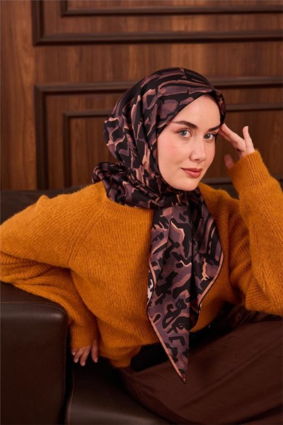 Twill İpek Eşarp Pastel Mor–Siyah–Soğan Kabuğu Desenli Tok Duruşlu 90x90