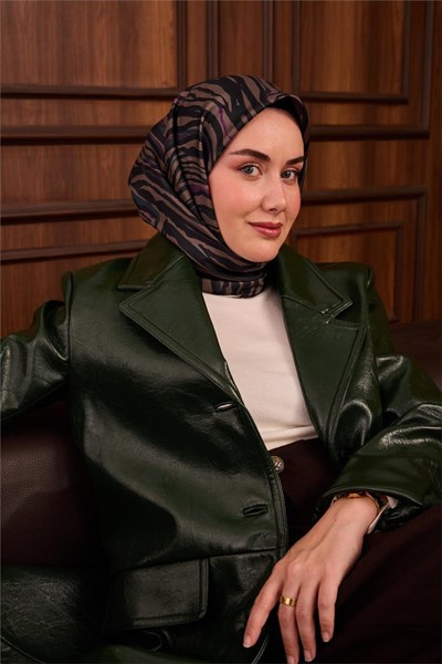 Twill İpek Eşarp Petrol Yeşili Erguvan Geometrik Desenli Tok Duruşlu 90x90