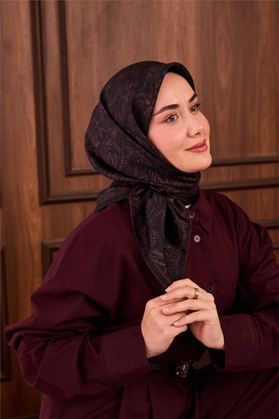 Twill İpek Eşarp Siyah Bordo Çiçek Desenli Tok Duruşlu 90x90