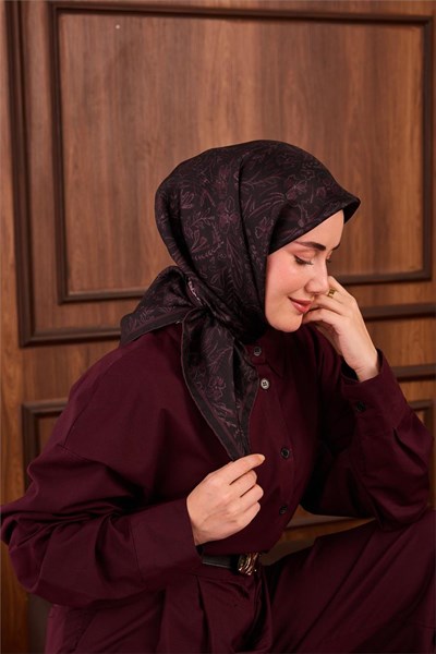 Twill İpek Eşarp Siyah Bordo Çiçek Desenli Tok Duruşlu 90x90