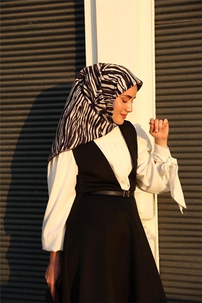Twill İpek Eşarp Siyah Ekru Antrasit Dalga Desenli Tok Duruşlu 90x90