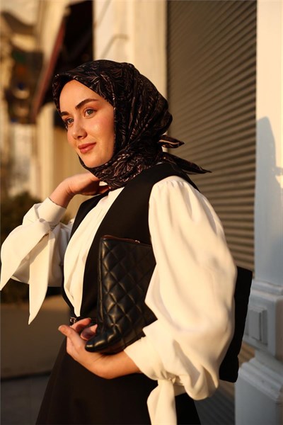 Twill İpek Eşarp Siyah Vizon Çiçek Desenli Tok Duruşlu 90x90