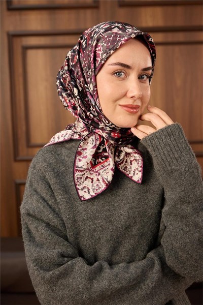 Twill İpek Eşarp Siyah–Bordo Desenli Tok Duruşlu Kaymaz 90x90