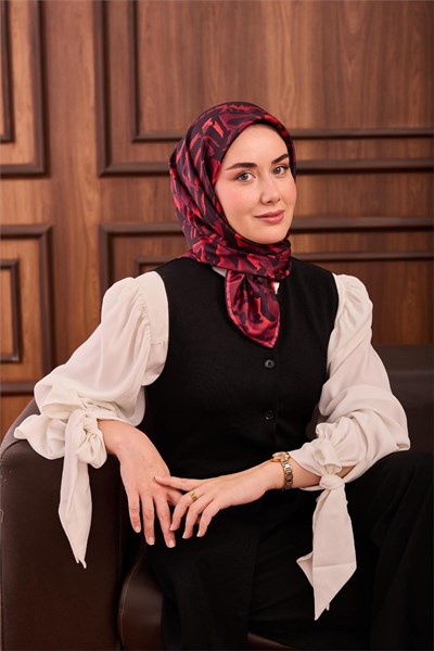 Twill İpek Eşarp Siyah–Mercan–Mor Desenli Tok Duruşlu 90x90