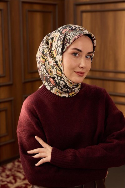 Twill İpek Eşarp Soluk Yeşil–Sarı Desenli Tok Duruşlu Kaymaz 90x90