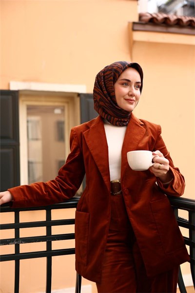 Twill İpek Eşarp Taba Füme Geometrik Desenli Tok Duruşlu 90x90