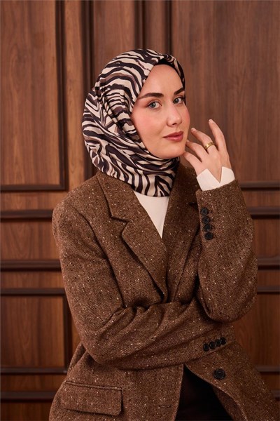 Twill İpek Eşarp Taş Vizon Geometrik Desenli Tok Duruşlu 90x90