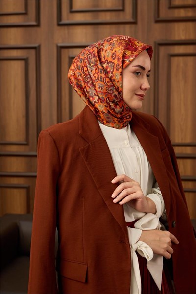 Twill İpek Eşarp Turuncu–Bordo Desenli Tok Duruşlu Kaymaz 90x90