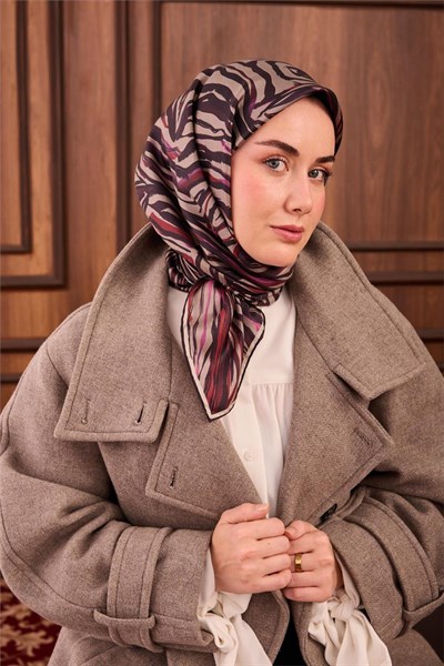 Twill İpek Eşarp Vizon Kırmızı Geometrik Desenli Tok Duruşlu 90x90