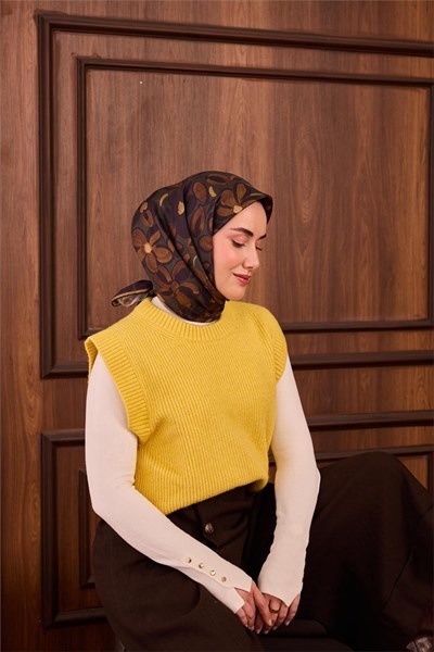 Twill İpek Eşarp Yeşil Hardal Kehribar Papatya Desenli Tok Duruşlu 90x90