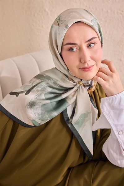 Twill İpek Petal Eşarp Zümrüt 90x90
