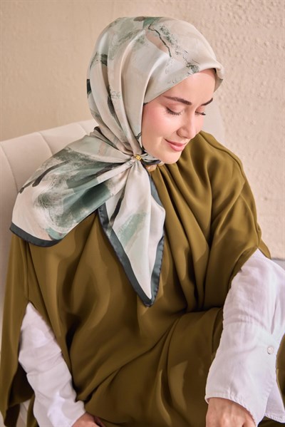 Twill İpek Petal Eşarp Zümrüt 90x90