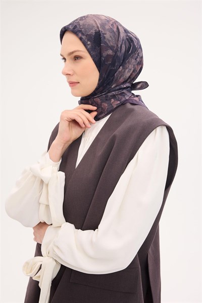Velora Eşarp Fırça Çiçek Desen Mürdüm 90X90