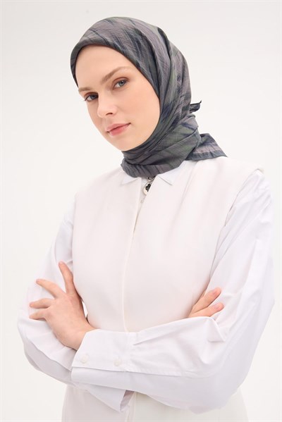 Velora Eşarp Sulu Boya Desen Orman Yeşili 90X90
