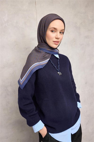 Viskon Aura Eşarp Koyu Indigo Zincir Desenli Tok Duruşlu 90x90