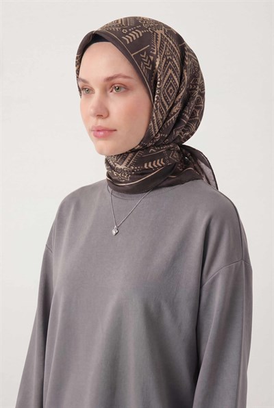 Viskon Velora Eşarp Dört Mevsim Kilim Desen Koyu Füme 90X90