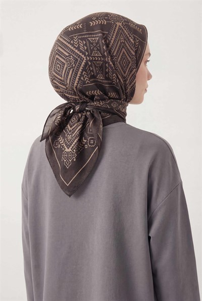 Viskon Velora Eşarp Dört Mevsim Kilim Desen Koyu Füme 90X90