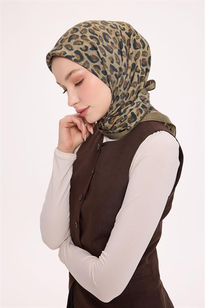 Viskon Velora Eşarp Dört Mevsim Leopar Desen Asker Yeşili 90X90