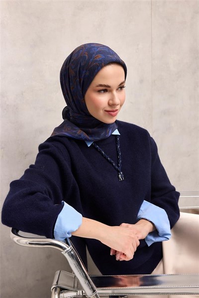 Viskon Velora Eşarp Koyu Lacivert Tonlu Barok Floral Desenli Tok Duruşlu 90x90