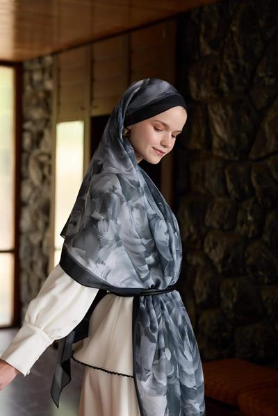 Winter Bloom Qupra Şal 30002