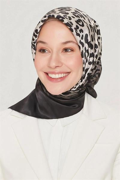 Armine Nostalji Serisi Sura İpek Eşarp 8550-41