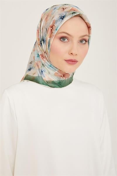 Armine Sura İpek Eşarp 9108-84