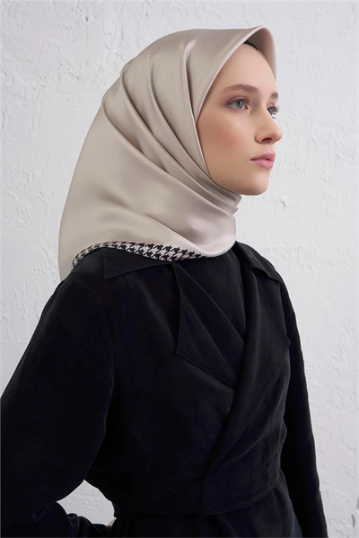 Armine Sura İpek Eşarp 9443-01
