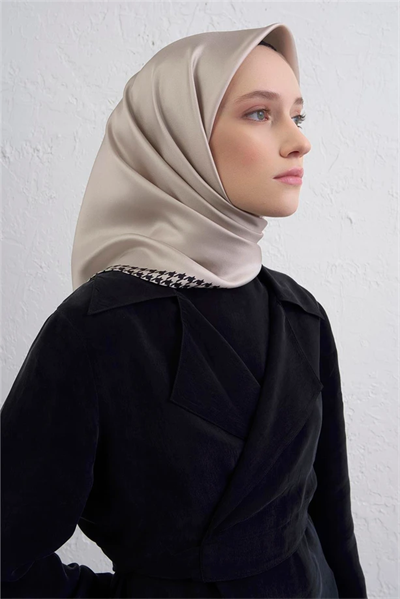 Armine Sura İpek Eşarp 9443-01