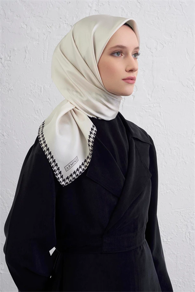 Armine Sura İpek Eşarp 9443-03