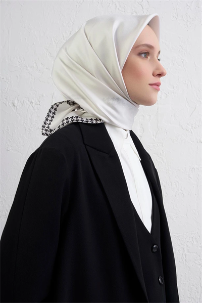 Armine Sura İpek Eşarp 9443-03