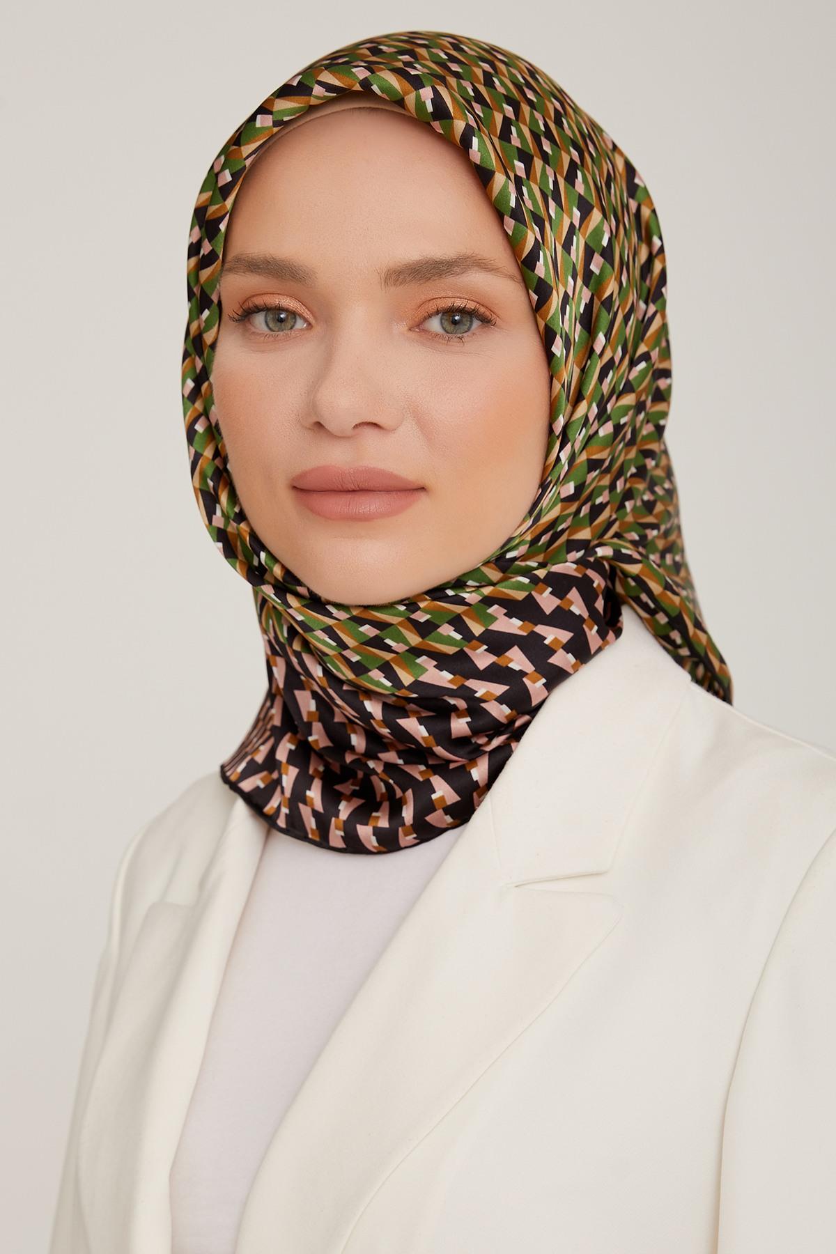 Armine 2022-23 Sonbahar Kış Sezonu Twill İpek Eşarp 8812D02 52
