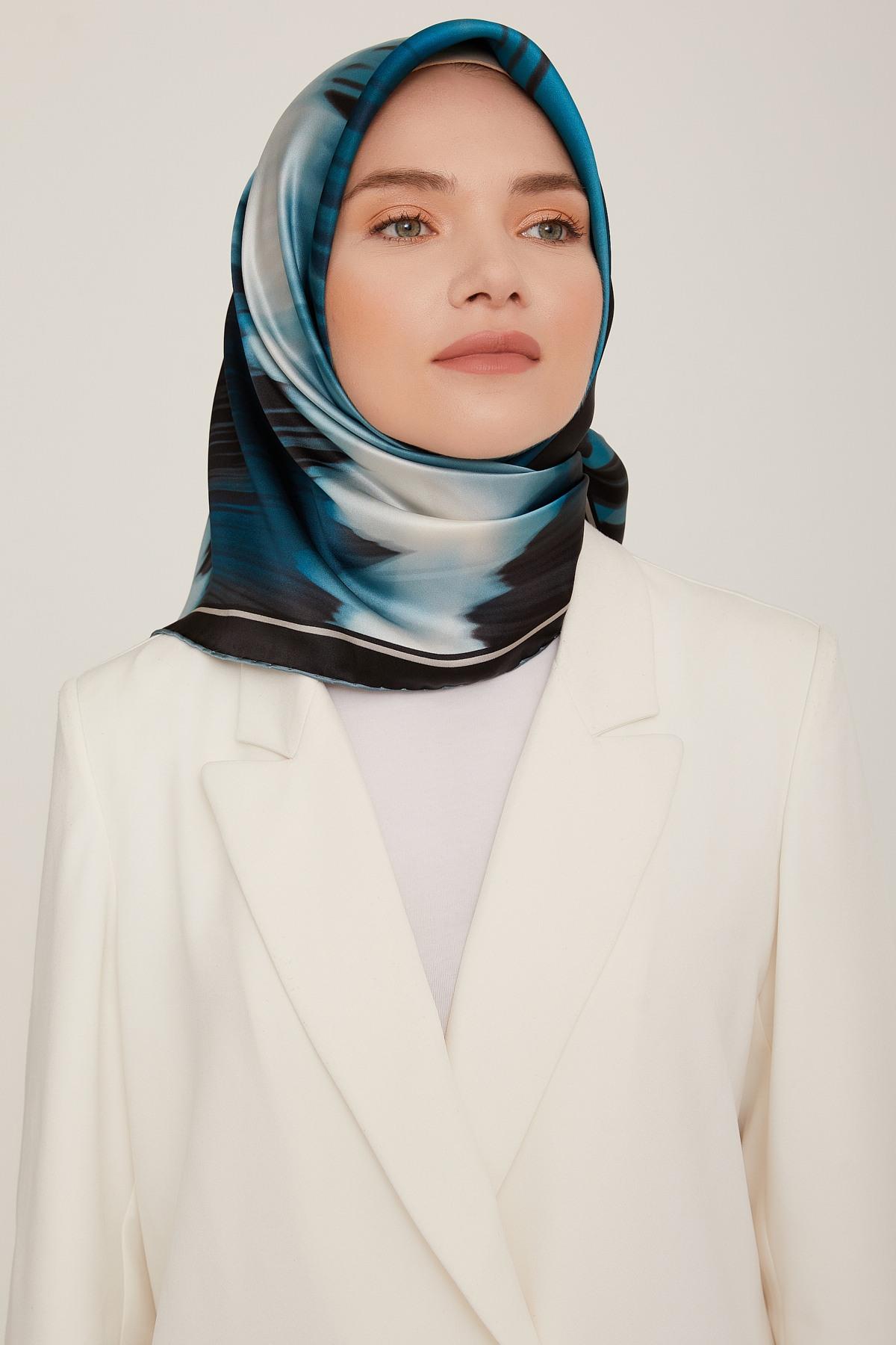 Armine 2022-23 Sonbahar Kış Sezonu Twill İpek Eşarp 8814D02 01