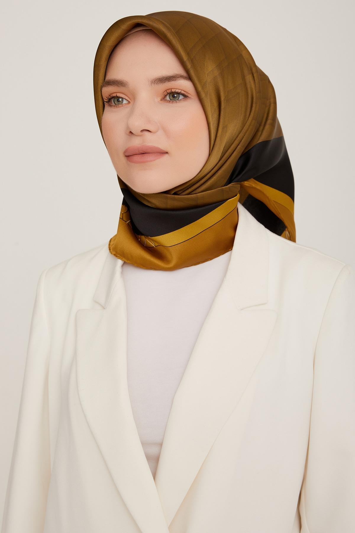 Armine 2022-23 Sonbahar Kış Sezonu Twill İpek Eşarp 8813D02 09